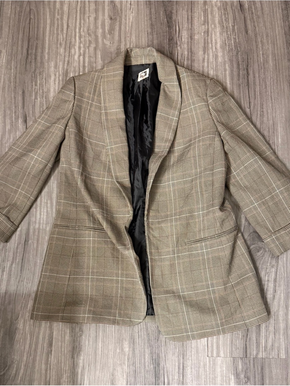 Anne Klein Plaid Open Blazer in Taupe and Cream
